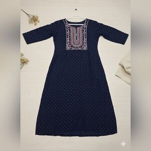 Bohemian Style Navy Blue Embroidered Long Tunic Size Large